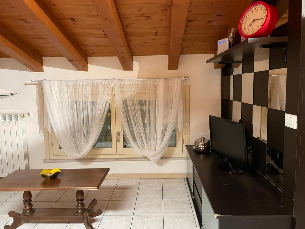 Anna Appartamento Vacanze Monticelli Brusati Εξωτερικό φωτογραφία